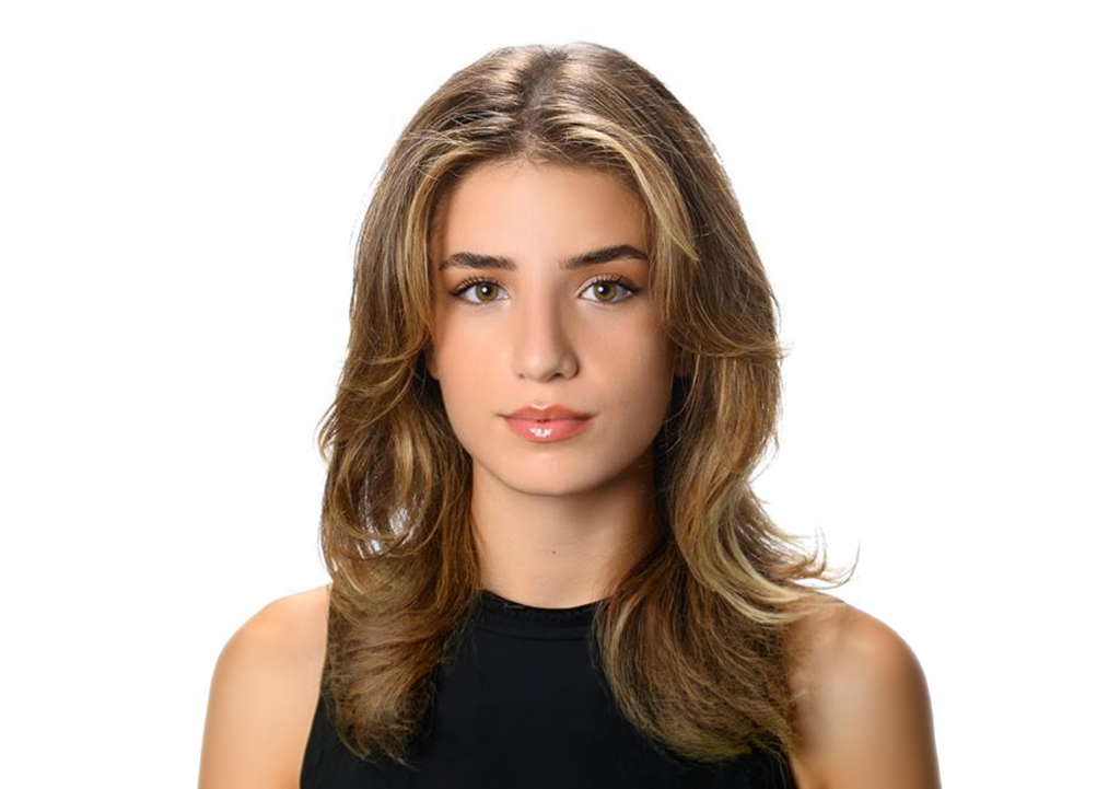 Ekin Dora Bıçakçı